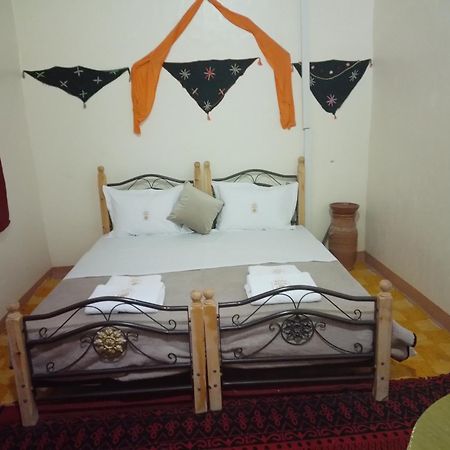 Riad Assia Foum Zguid Esterno foto